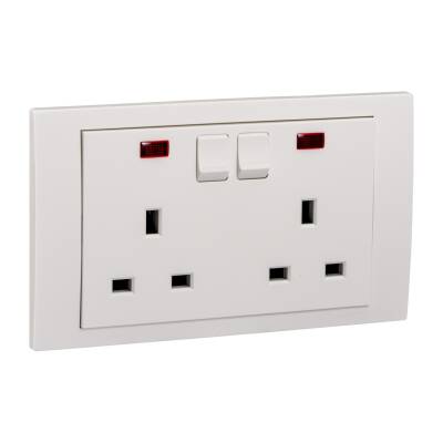 VIVACE 13A 250V 2G SSO W/NEON - 1